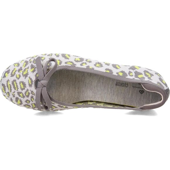 Clarks Women's Carly Hope Cloudsteppers Ballet Flat Shoe Size 7.5 Grey Leopard - Picture 4 of 15